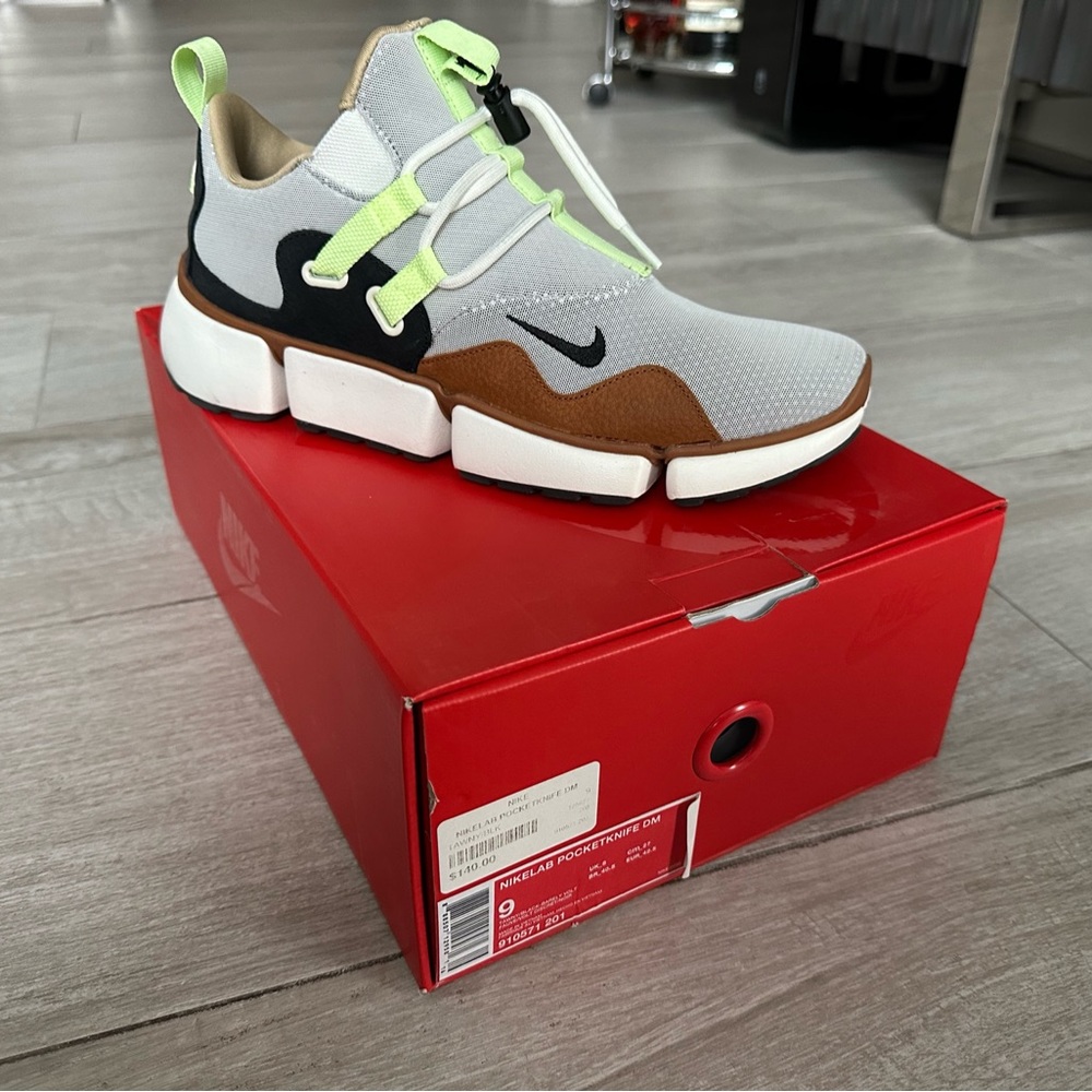 Nike